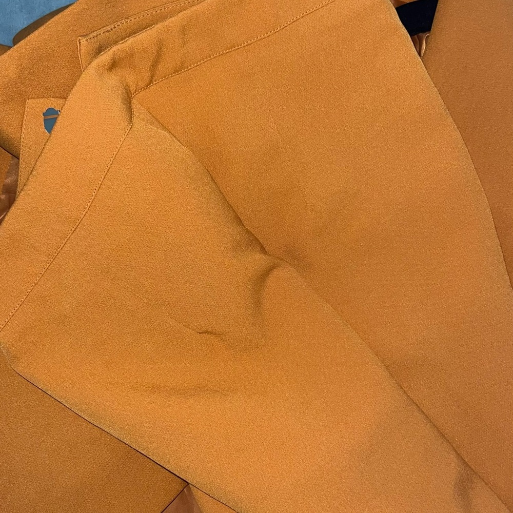 MATCHING SUIT - Picture 4 of 5